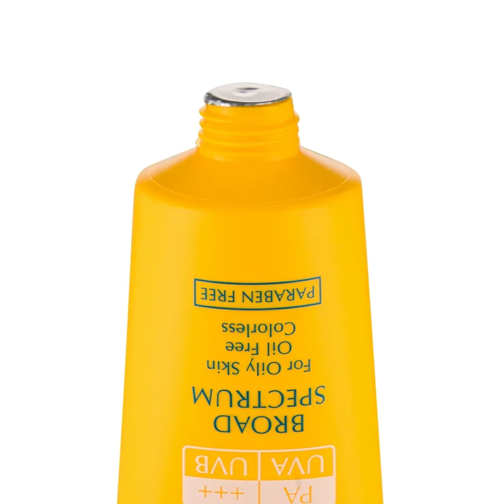 کرم ضد آفتاب بی رنگ سینره spf50 مناسب پوستهای چرب و مختلط حجم 50میلی لیتر، تصویر شماره 3